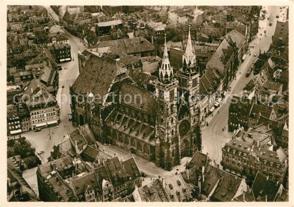 Nuernberg Lorenzkirche Fliegeraufnahme
