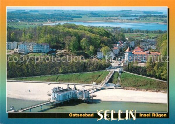 Sellin Ruegen Fliegeraufnahme mit Strand und Seebrück