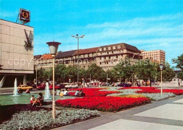 Berlin Friedrichstrasse Unter den Linden Wasse