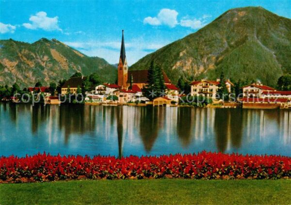 Rottach-Egern Blick über den Tegernsee zum Wallberg M