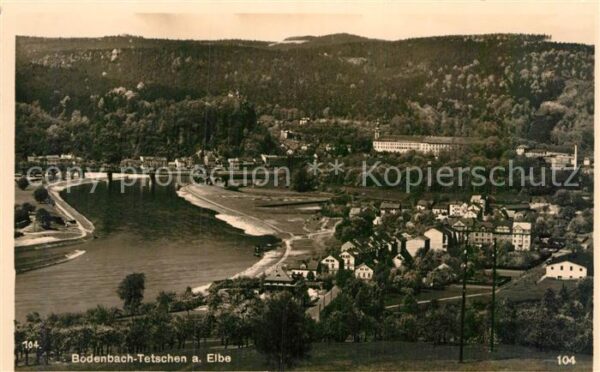 Tetschen-Bodenbach Boehmen Panorama Blick über die Elbe