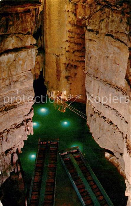 Mammoth Cave Crystal Lake in Mammoth Cafe National P