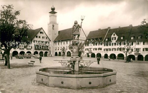 Freudenstadt Neues Rathaus mit Neptunbrunnen