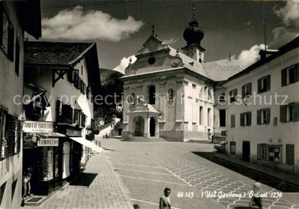 Ortisei St Ulrich Ortsmotiv mit Kirche