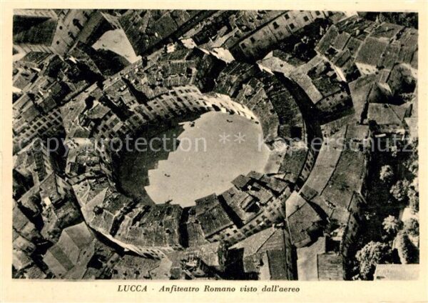 Lucca Anfiteatro Romano visto dall aereo Amph