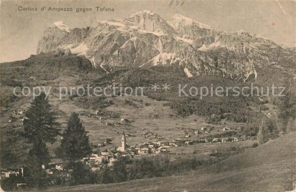 Cortina d Ampezzo Panorama Blick gegen Tofana