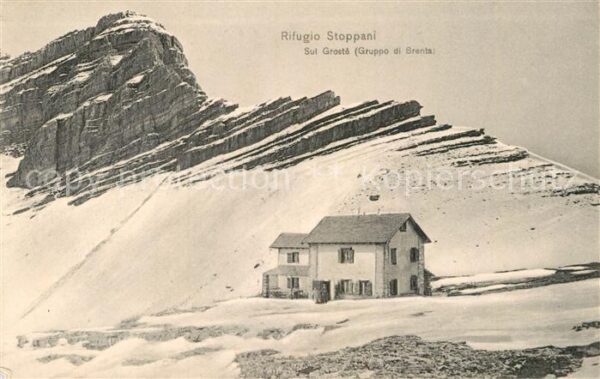 Lecco Rifugio Stoppani sul Groste Gruppo di B