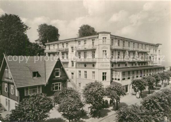 Sellin Ruegen Reisebüro der DDR Kurhaus Frieden