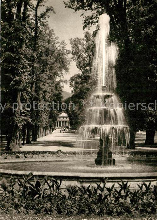 Bad Pyrmont Kurpark Fontäne in der Hauptallee