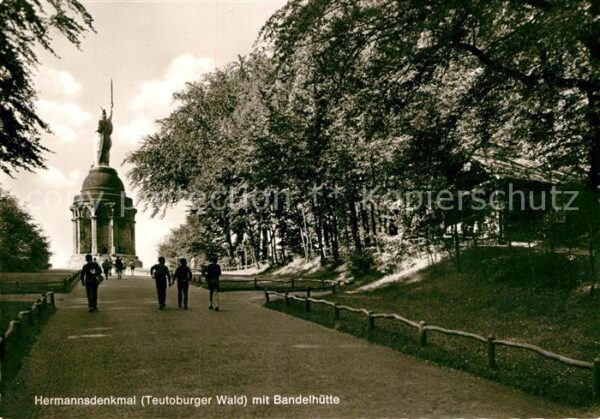Hermannsdenkmal mit Bandelhütte