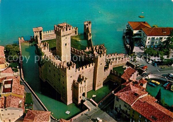 Sirmione Lago di Garda Castello Scaligero Fliegeraufnahme