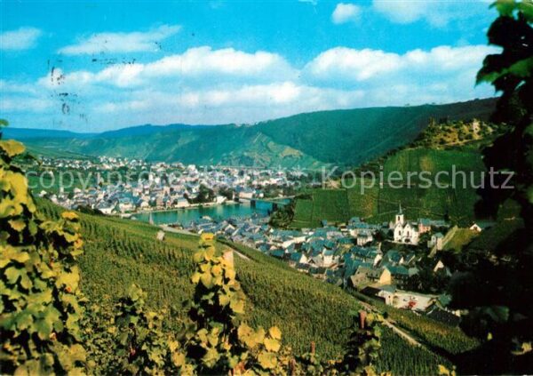 Traben-Trarbach Panorama Moseltal mit Ruine Grevenburg