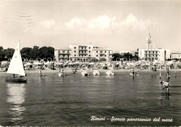 Rimini Scorcio panoramico dal mare Spiaggia