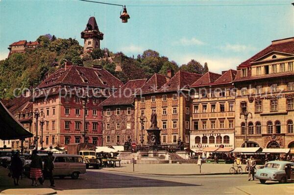 Graz Steiermark Hauptplatz mit Schlossberg