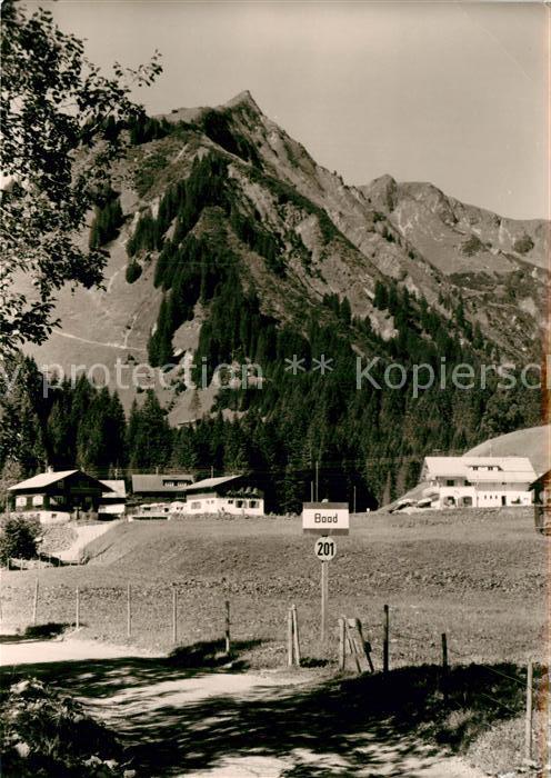 Baad Mittelberg Kleinwalsertal mit Unspitze