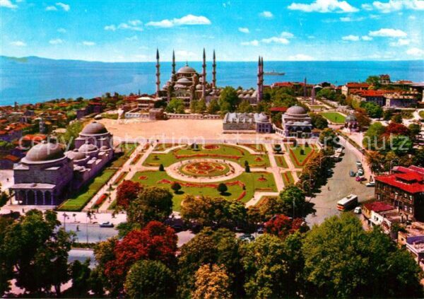 Istanbul Constantinopel Sultanahmet Mosque and its surrounding