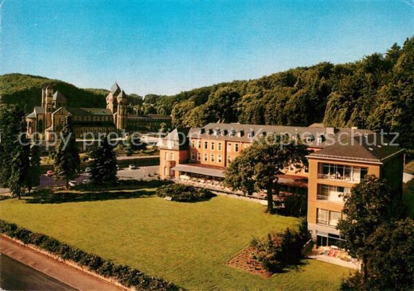 Maria Laach Glees Abteikirche und Seehotel