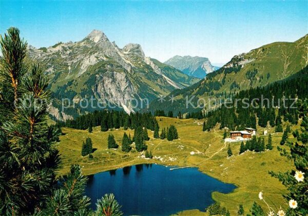Koerbersee mit Braunarl und Kanisfluh Bregenzerwal
