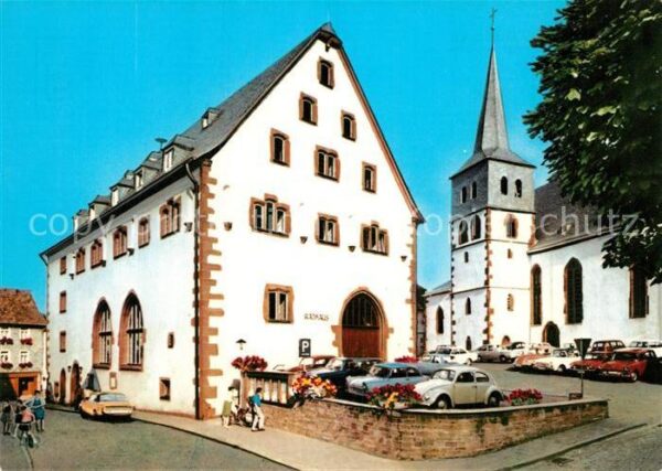 Steinau Strasse Rathaus mit Katharinenkirche