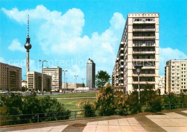 Berlin Alexanderplatz mit Fensehturm