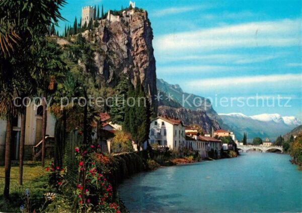 Arco Trentino Fiume Sarca e Castello Lago di Garda