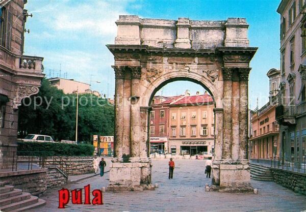 Pola Pula Croatia Zlatna vrata