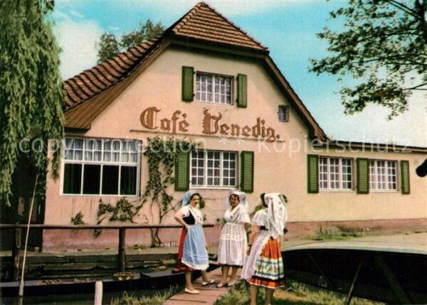 Spreewald Cafe Venedig Trachtenmädchen