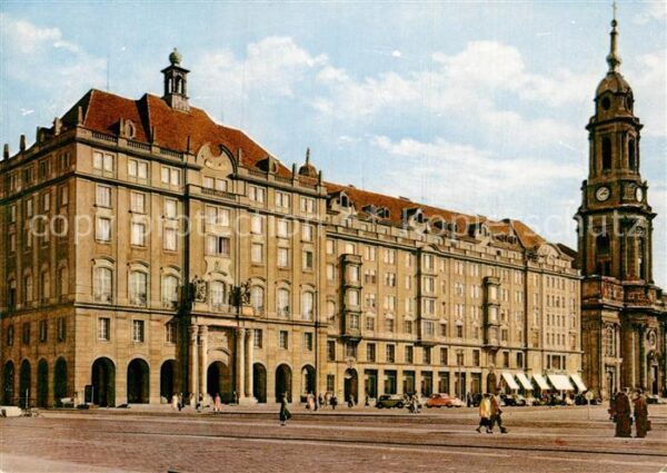 Dresden Haus Altmarkt mit Kreuzkirche