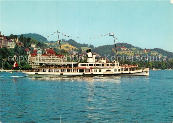 Dampfer Seitenrad Stadt Luzern Vierwaldstättersee