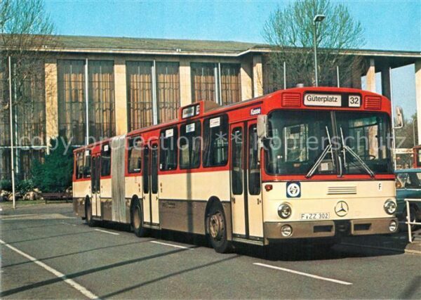 Autobus Omnibus Schubgelenkbus Typ Mercedes-Benz O 305