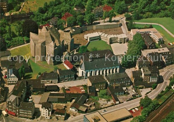 Neviges Velbert Neue Wallfahrtskirche mit Pilgerzentrum