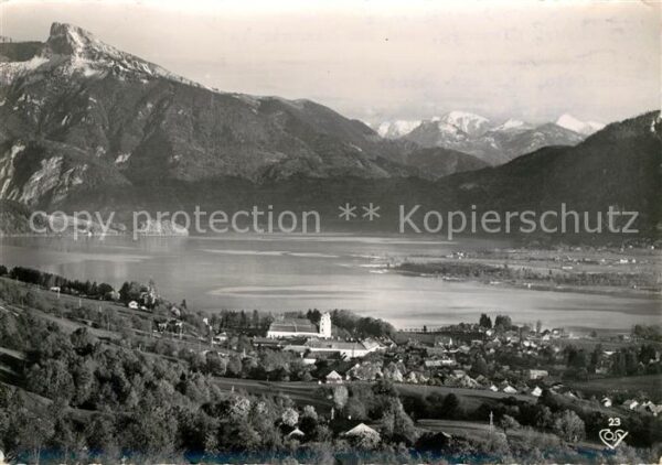 Mondsee Salzkammergut mit Schafberg