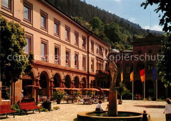 Wildbad Schwarzwald Kurplatz mit Standbild des Erzherzogs F