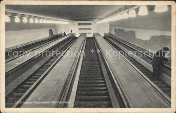 Rotterdam Roltrappen Maastunnel