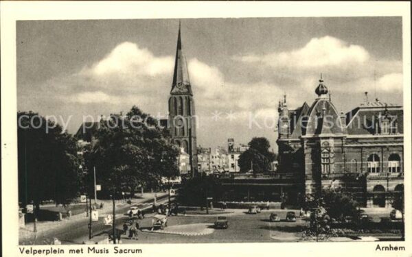 Arnhem Velperplein met Musis Sacrum