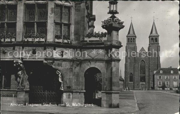 Arnhem Fragment Stadhuis met St Walburgkerk