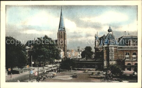 Arnhem Velperplein met Musis Sacrum Kerk