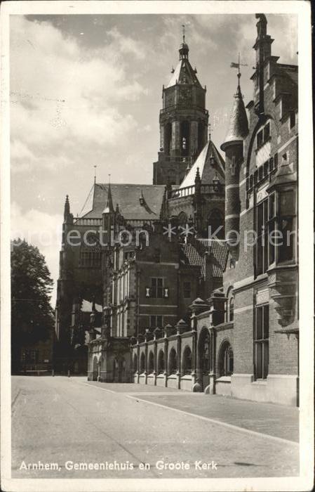 Arnhem Gemeentehuis en Groote Kerk