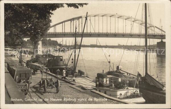 Arnhem Nieuwe Rijnbrug vanaf de Rijnkade Rhein