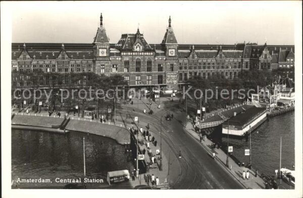 Amsterdam Niederlande Centraal Station Hauptbahnhof Brücke