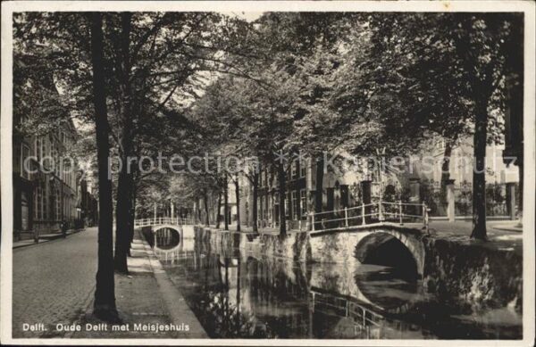 Delft Oude Delft met Meisjeshuis Brücken