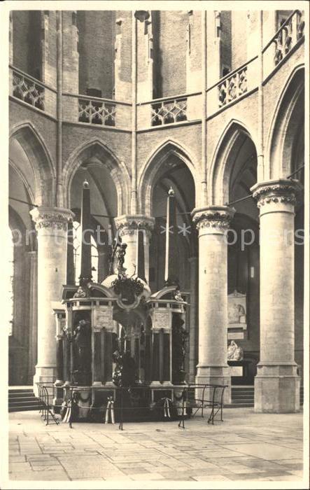 Delft Nieuwe Kerk met Monument Willem de Zwij