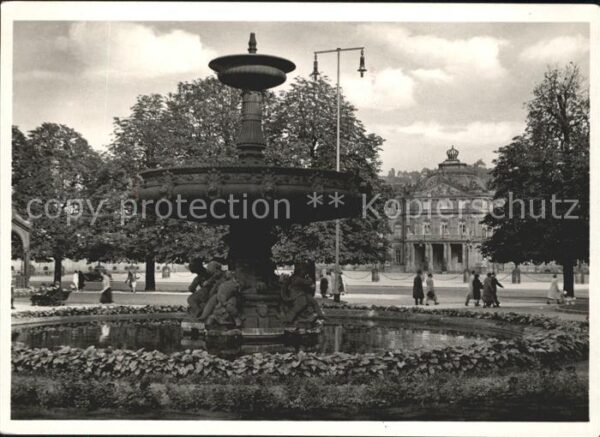 Stuttgart Schlossplatz Brunnen