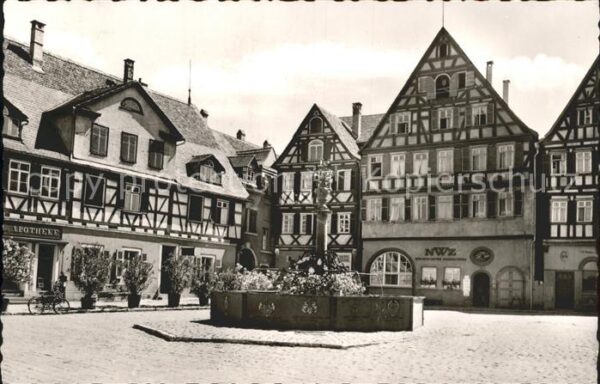 Schorndorf Wuerttemberg Oberer Marktplatz mit Brunnen
