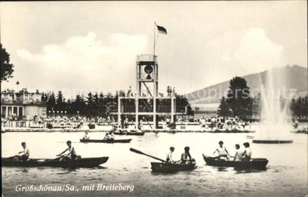 Grossschoenau Sachsen Waldschwimmbad mit Breiteberg