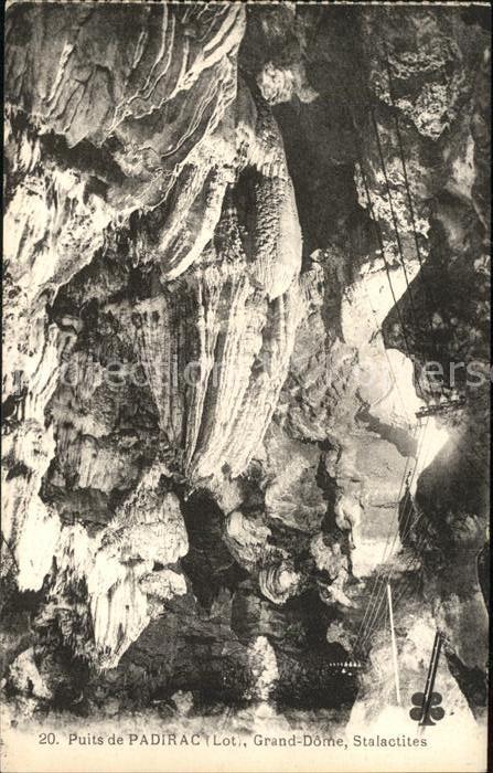 Hoehlen Caves Grottes Puits de Padirac Grand Dome Stalactites