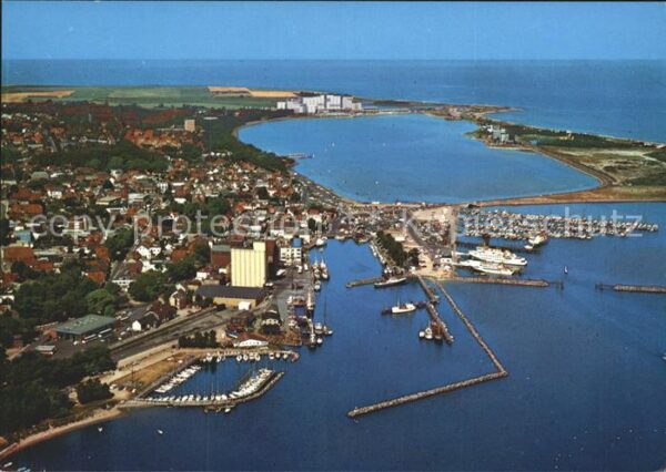 Heiligenhafen Ostseebad an der Vogelfluglinie Hafen Fliegeraufn