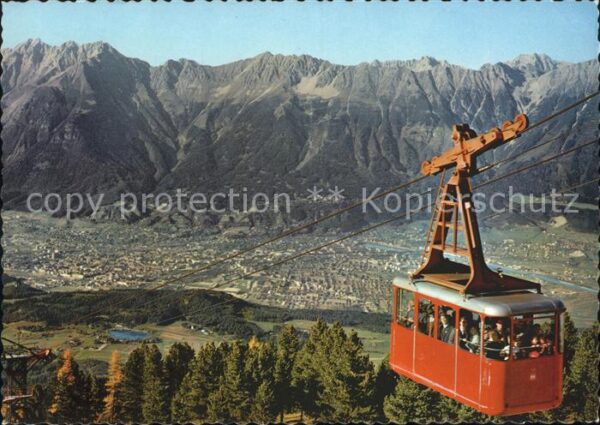 Innsbruck Patschenkofelbahn gegen Nordkette Bergb