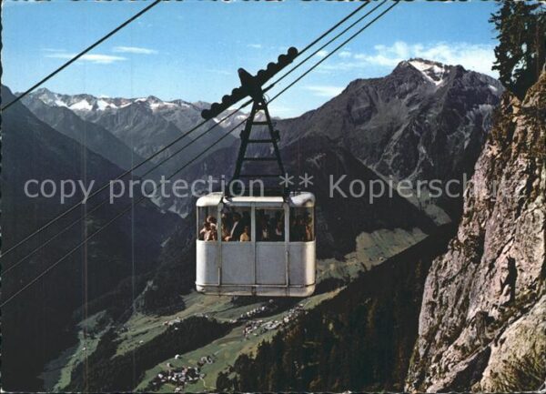Mayrhofen Zillertal Penkenbahn Seilbahn Blick auf Finkenber