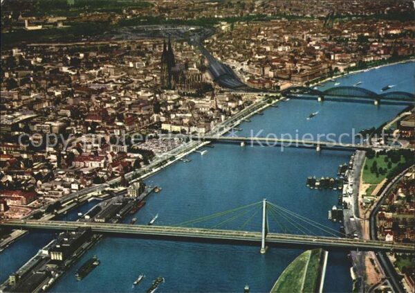 Koeln Rhein Fliegeraufnahme Brücken Dom